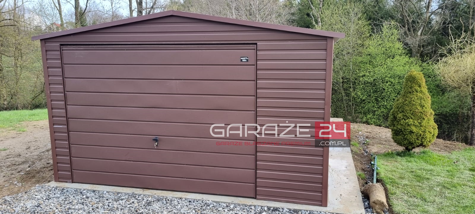 Garaż blaszany na zgłoszenie, 4x5,5m ,brąz mat ,brama uchylna , wzmocniony profilem zamkniętym ocynkowanym - obrazek 2