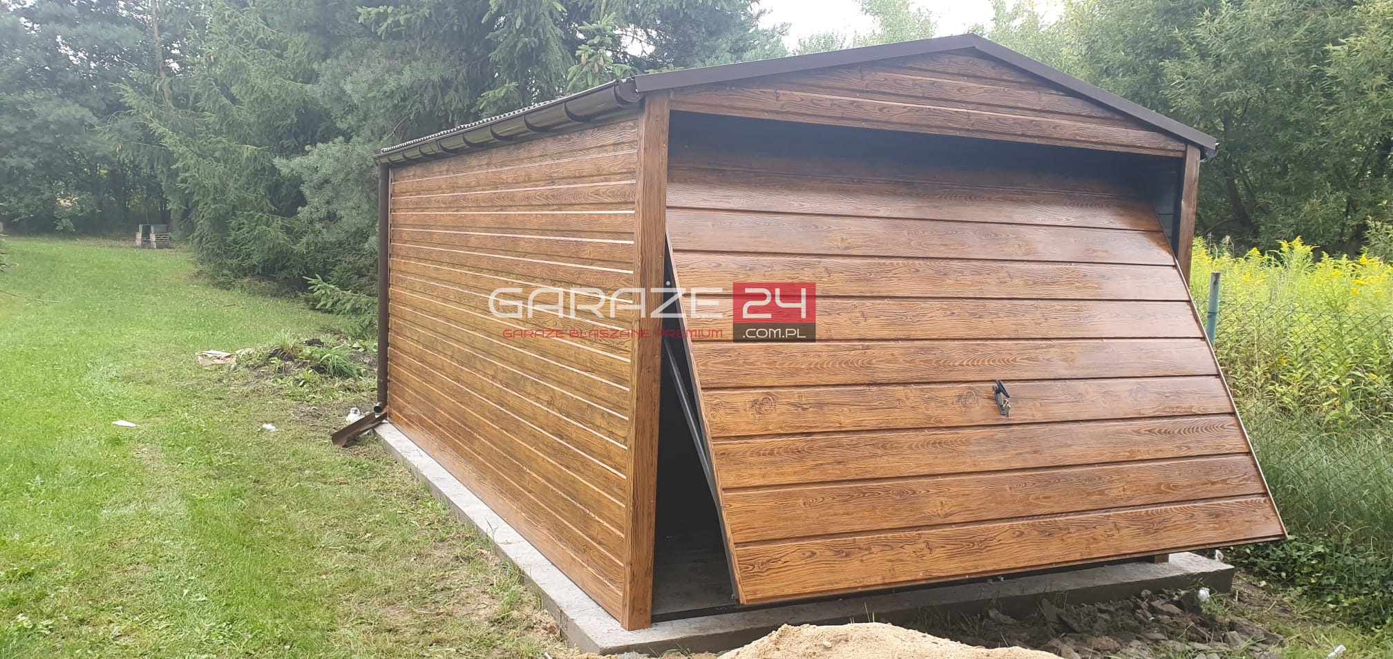 Garaż blaszany na zgłoszenie, 3x5m , jasny orzech, filc pod dachem, rynny PCV, wzmocniony profilem zamkniętym ocynkowanym - obrazek 5