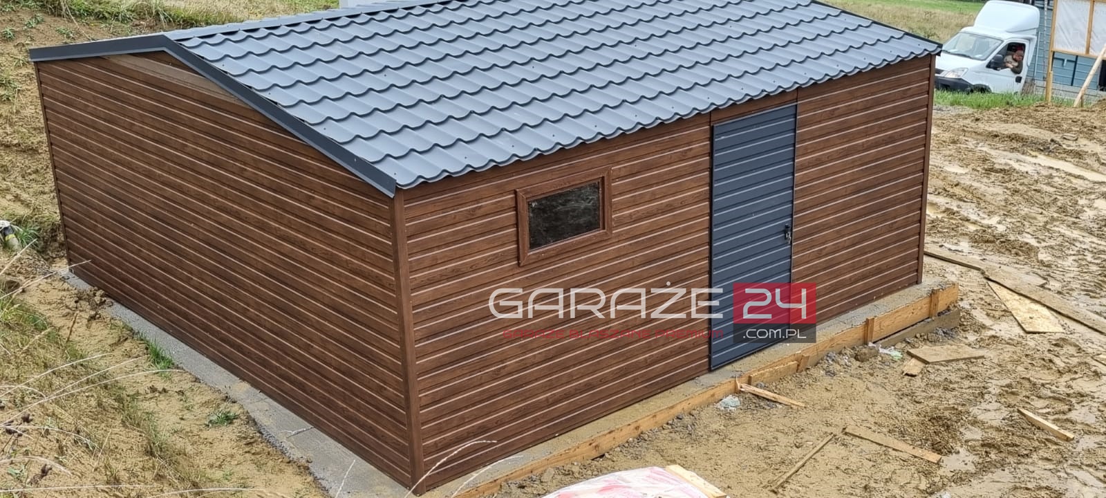 Garaż blaszany na zgłoszenie, 6x5,8m do 35m2 ,ciemny orzech, filc, okno, blachodachówka, drzwi , wzmocniony profilem zamkniętym ocynkowanym - obrazek 3