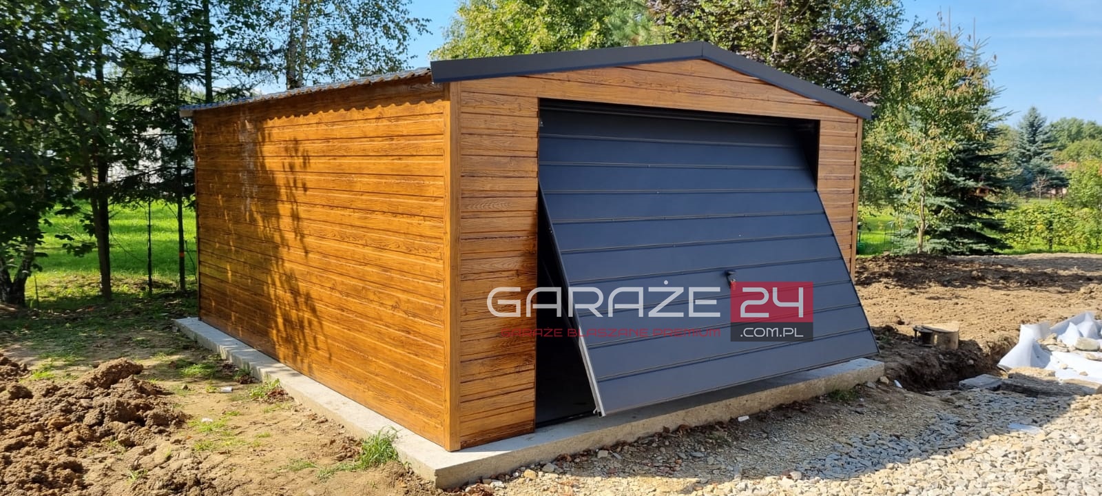 Garaż blaszany na zgłoszenie 4x6m, filc pod dachem, drzwi , okno , blachodachówka, wzmocniony profilem zamkniętym ocynkowanym - obrazek 2