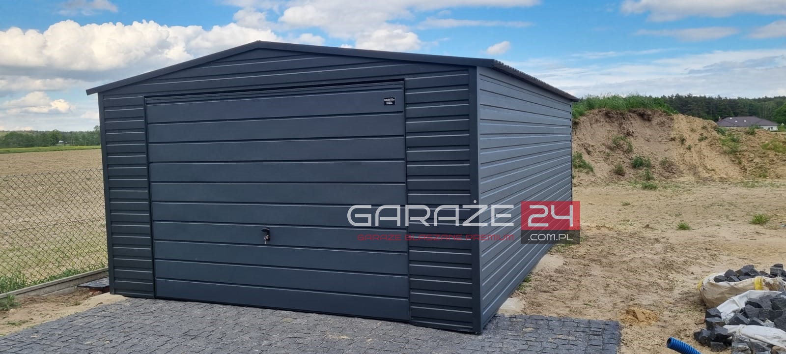 Garaż blaszany na zgłoszenie , 4x6m, grafit mat, brama uchylna, wzmocniony profilem zamkniętym ocynkowanym - obrazek 2
