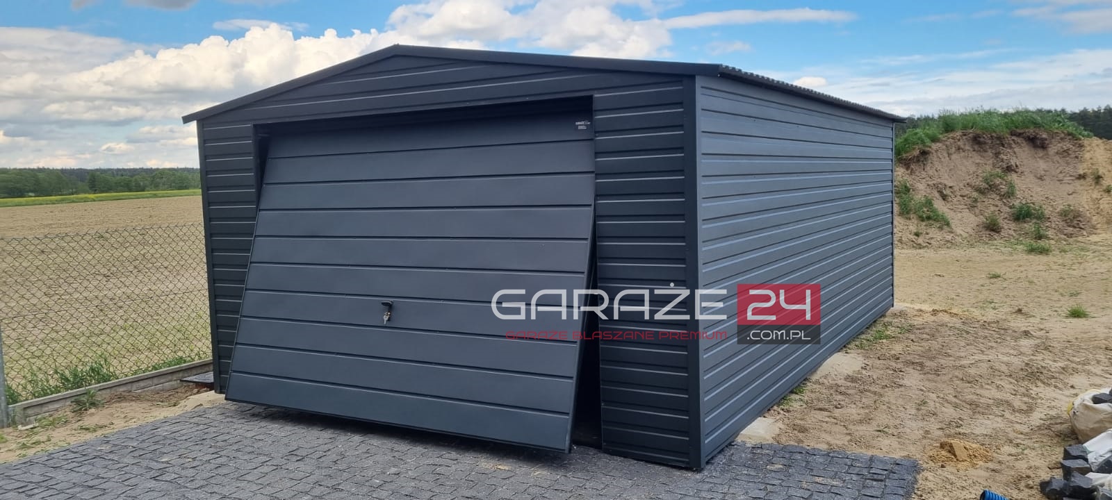 Garaż blaszany na zgłoszenie , 4x6m, grafit mat, brama uchylna, wzmocniony profilem zamkniętym ocynkowanym - obrazek 4