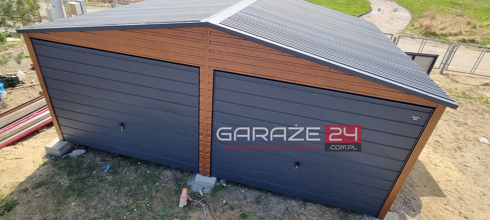 Garaż blaszany na zgłoszenie , 6x5,80m do 35m2, ciemny orzech +grafit mat, dwie bramy uchylne, drzwi, wzmocniony profilem zamkniętym ocynkowanym - obrazek 4