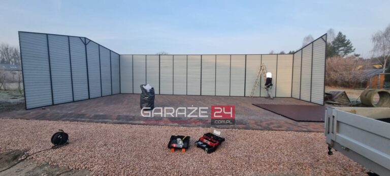 Garaże blaszane szeregowe dla deweloperów i wspólnot – optymalizacja kosztów i przestrzeni na parkingach
