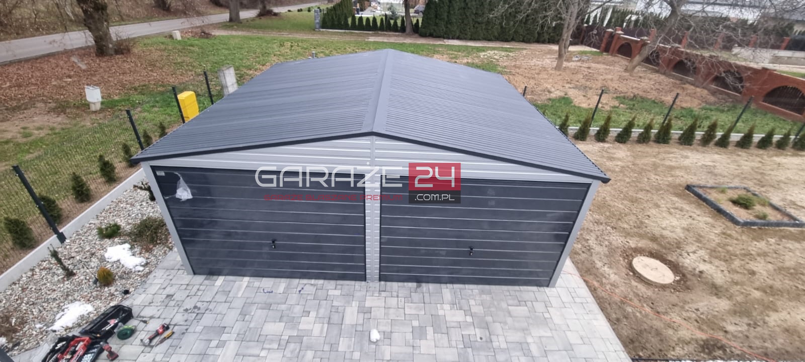 Garaż blaszany na zgłoszenie, 6x5,80m, do 35m2, dwie bramy uchylne , wzmocniony profilem zamkniętym ocynkowanym - obrazek 4