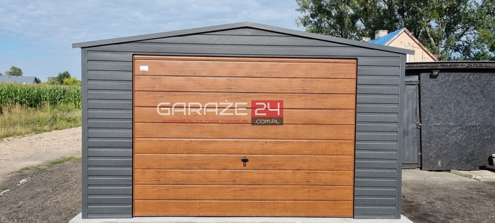 Garaż blaszany na zgłoszenie , 4x6m, grafit mat + jasny orzech, brama uchylna, wzmocniony profilem zamkniętym ocynkowanym - obrazek 3
