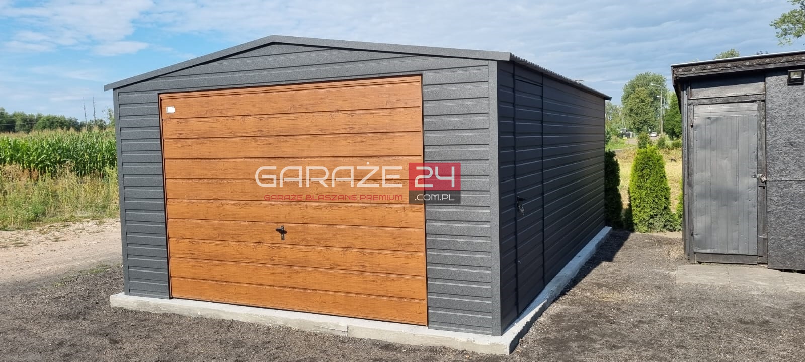 Garaż blaszany na zgłoszenie , 4x6m, grafit mat + jasny orzech, brama uchylna, wzmocniony profilem zamkniętym ocynkowanym - obrazek 4
