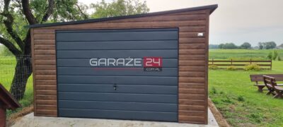 Garaż blaszany na zgłoszenie , 4x6m, spad w lewo, ciemny orzech + grafit mat, brama uchylna, wzmocniony profilem zamkniętym ocynkowanym