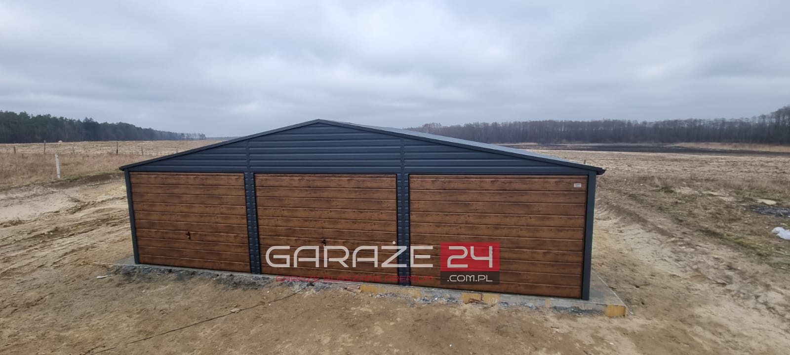 Garaż blaszany PREMIUM 9x5m ,grafit mat + ciemny orzech, trzy bramy uchylne, wzmocniony profilem zamkniętym ocynkowanym - obrazek 6