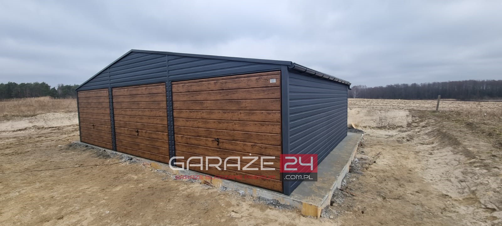 Garaż blaszany PREMIUM 9x5m ,grafit mat + ciemny orzech, trzy bramy uchylne, wzmocniony profilem zamkniętym ocynkowanym - obrazek 7