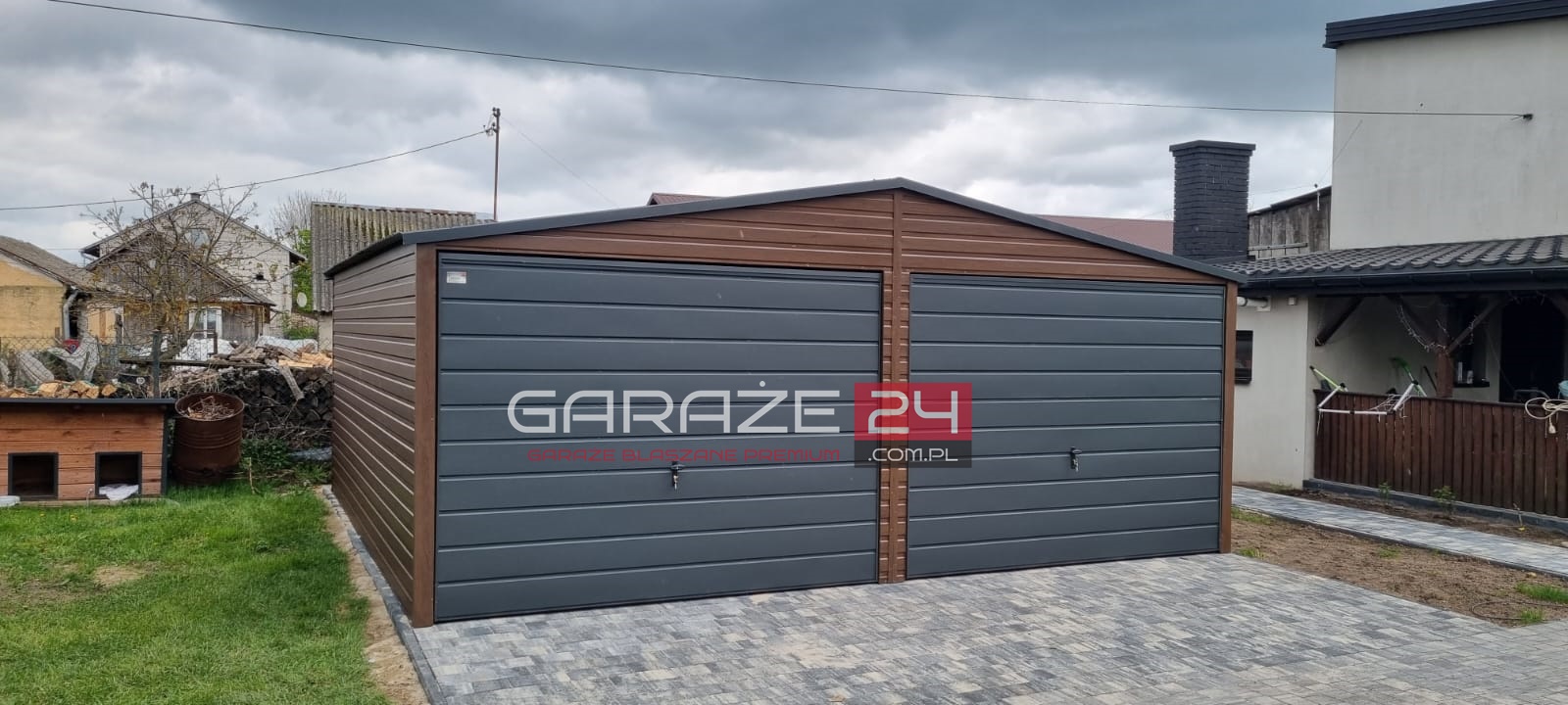 Garaż blaszany na zgłoszenie 6x5,80m do 35m2 , ciemny orzech + grafit mat, dwie bramy uchylne, wzmocniony profilem zamkniętym ocynkowanym - obrazek 4