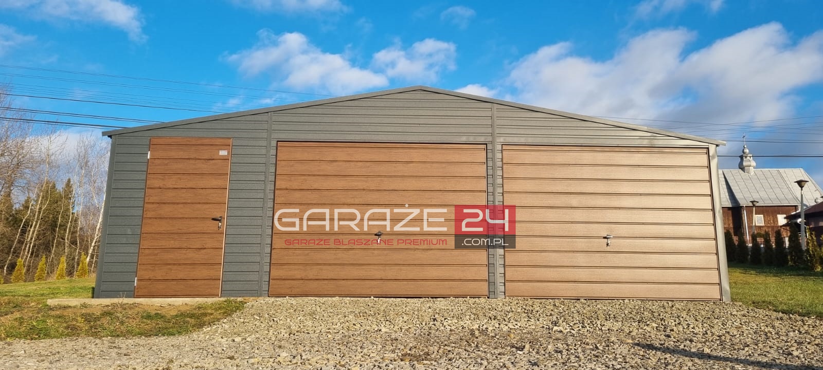 Garaż blaszany PREMIUM 8x6m, dwie bramy uchylne , drzwi , wzmocniony profilem zamkniętym ocynkowanym