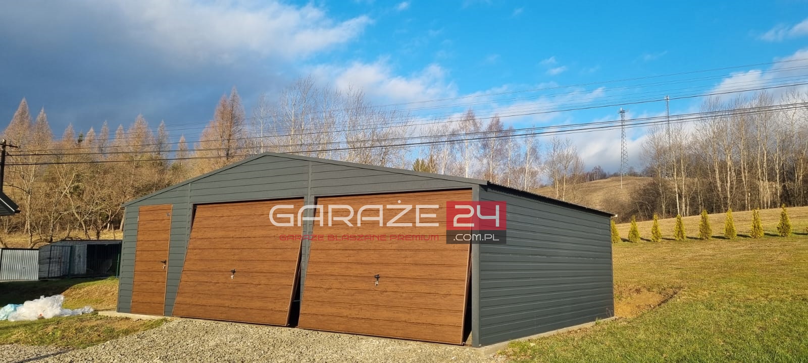 Garaż blaszany PREMIUM 8x6m, dwie bramy uchylne , drzwi , wzmocniony profilem zamkniętym ocynkowanym - obrazek 4