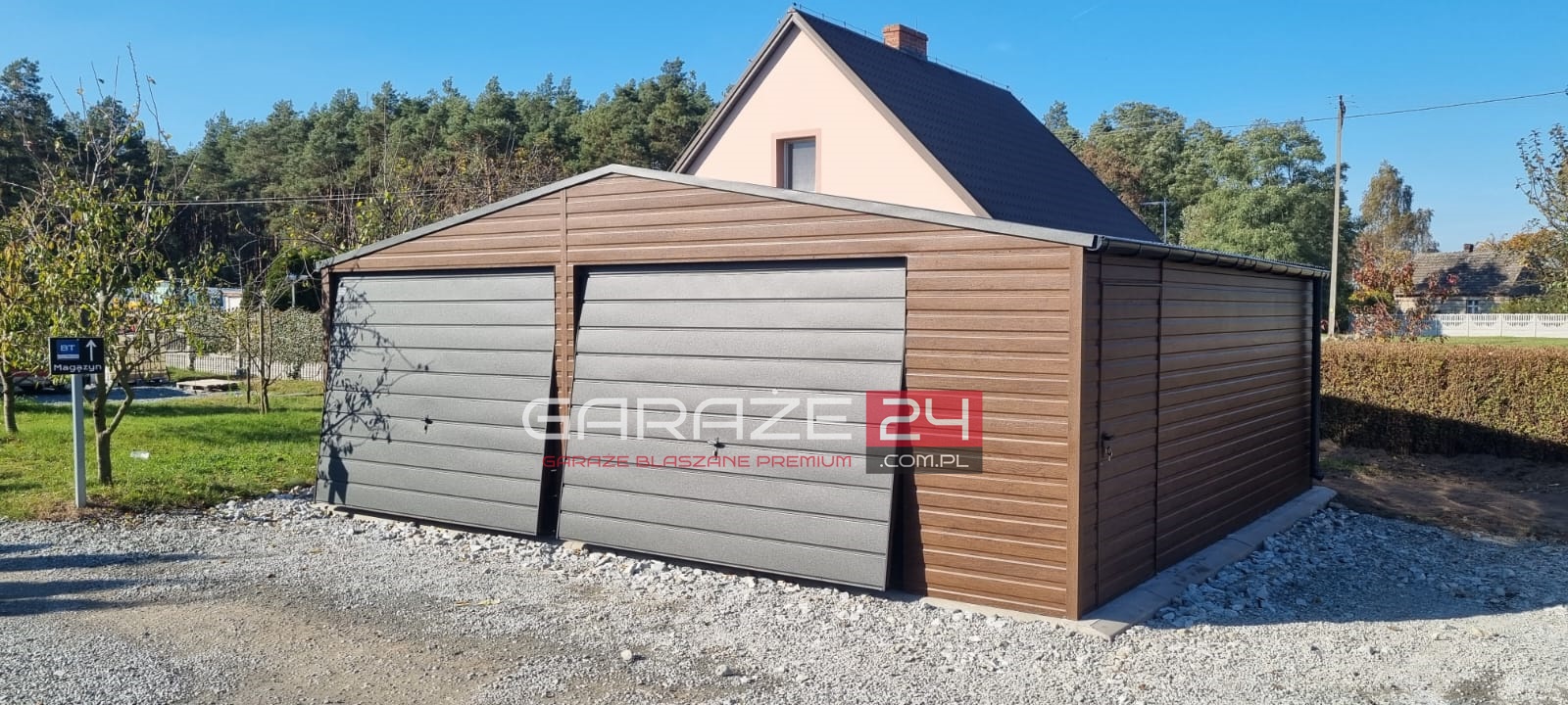 Garaż blaszany Premium 7x6m ciemny orzech + grafit mat, dwie bramy uchylne , wzmocniony profilem zamkniętym ocynkowanym - obrazek 3