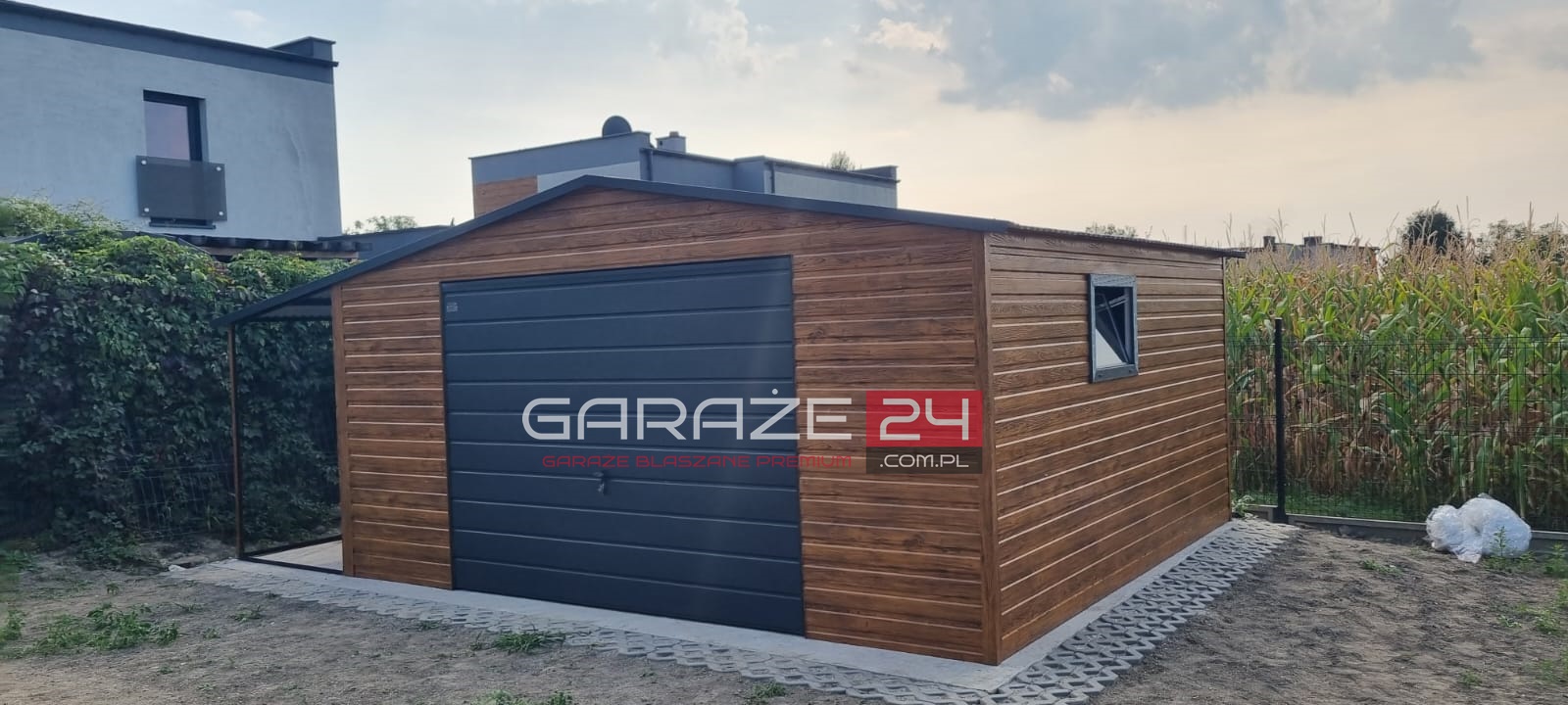 Garaż blaszany 6m szeroki ( 5m garaż + 1m wiata) 5,80m długi, do 35m2 na zgłoszenie ,brama uchylna, wzmocniony profilem zamkniętym ocynkowanym - obrazek 4